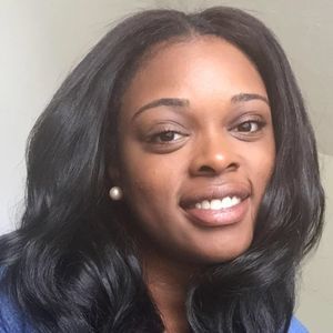 Meet your Posher, Alexia